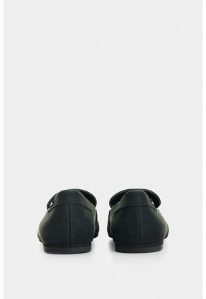 Mocasín De Cuero Para Mujer Ica Mocasín De Cuero Para Mujer Ica Negro 34 VÉLEZ
