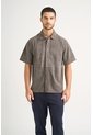 Camisa Manga Corta Orión De Cuero Gamuzado Para Hombre Semi Fitted Camisa Manga Corta Orión De Cuero Gamuzado Para Hombre Semi Fitted Gris L VÉLEZ de Vélez