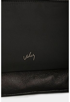 Morral Fagus 2.0 De Cuero Para Hombre Lona En Nylon Morral Fagus 2.0 De Cuero Para Hombre Lona En Nylon Negro VÉLEZ