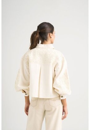 Chaqueta Aguamarina De Tela Para Mujer Bordados En Gamuza Chaqueta Aguamarina De Tela Para Mujer Bordados En Gamuza Blanco M VÉLEZ