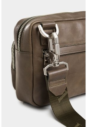 Manos Libres Bright De Cuero Para Hombre Detalle Gamuzado Manos Libres Bright De Cuero Para Hombre Detalle Gamuzado Verde Oliva VÉLEZ