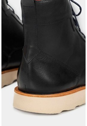 Botas Victoria De Cuero Para Hombre Caña Media Azul Oscuro Botas Victoria De Cuero Para Hombre Caña Media Azul Oscuro 42 Vélez