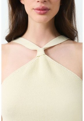 Top Tejido Kiwa Para Mujer Top Tejido Kiwa Para Mujer Crema S VÉLEZ