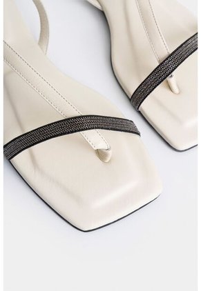 Sandalia Plana Sirio De Cuero Para Mujer Detalle Millaré Sandalia Plana Sirio De Cuero Para Mujer Detalle Millaré Blanco 36 VÉLEZ