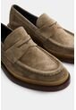 Mocasín Kiwa En Cuero Para Hombre Estilo Penny Loafer Mocasín Kiwa En Cuero Para Hombre Estilo Penny Loafer Tabaco 42 VÉLEZ de Vélez