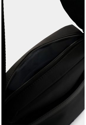Manos Libres De Lona Para Hombre Emerald 2 Manos Libres De Lona Para Hombre Emerald 2 Negro VÉLEZ