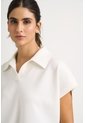 Polo Bora Tejida Para Mujer Silueta Boxy Polo Bora Tejida Para Mujer Silueta Boxy Crema S VÉLEZ de Vélez