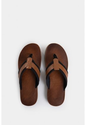 Sandalia Plana Alfil 2 De Cuero Para Hombre Capellada En Reata Sandalia Plana Alfil 2 De Cuero Para Hombre Capellada En Reata Miel 42 VÉLEZ
