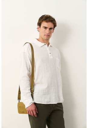 Camisa Semi-fitted Manga Larga Para Hombre Memoria Camisa Semi-fitted Manga Larga Para Hombre Memoria Crema S VÉLEZ