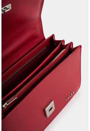 Manos Libres Garniel De Cuero Para Mujer Manija Tejida Manos Libres Garniel De Cuero Para Mujer Manija Tejida Rojo VÉLEZ