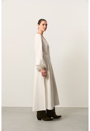 Vestido Maxi Manga Larga Para Mujer Sinú Vestido Maxi Manga Larga Para Mujer Sinú Blanco 10 VÉLEZ