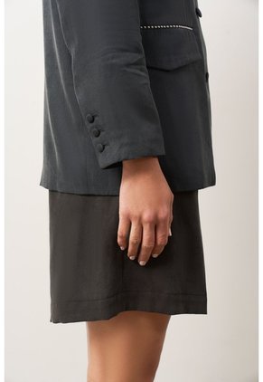 Blazer Oversize Para Mujer Linde Blazer Oversize Para Mujer Linde Gris Pistola M VÉLEZ