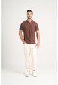 Polo Para Hombre Semi Fit Detalle Jacquard Polo Para Hombre Semi Fit Detalle Jacquard Cafe XS VÉLEZ de Vélez