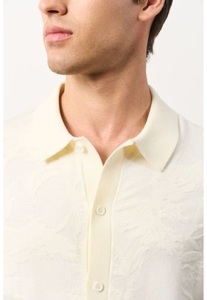 Camisa Manga Corta Tejida Para Hombre Ikal Camisa Manga Corta Tejida Para Hombre Ikal Crema L VÉLEZ