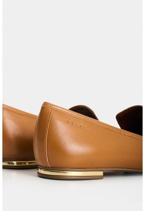 Mocasín En Cuero Para Mujer Ocaso Mocasín En Cuero Para Mujer Ocaso Miel 35 VÉLEZ