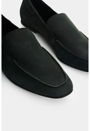 Mocasín De Cuero Para Mujer Ica Mocasín De Cuero Para Mujer Ica Negro 34 VÉLEZ