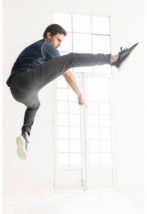 Jogger Deportivo Must Fly Up Para Hombre Tela Burda De Tacto Suave Gris