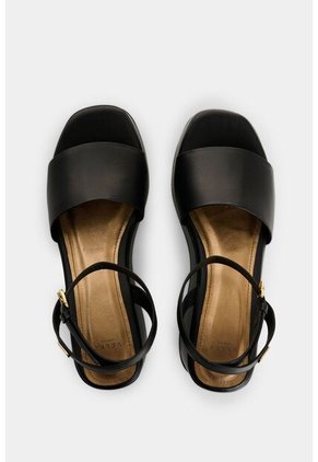 Sandalia Plataforma En Cuero Para Mujer Cuzco Sandalia Plataforma En Cuero Para Mujer Cuzco Negro 36 VÉLEZ
