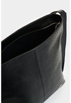 Shopping De Cuero Grabado Para Mujer Calafate 2 Shopping De Cuero Grabado Para Mujer Calafate 2 Negro VÉLEZ