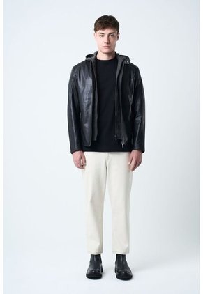 Chaqueta Belmont 2 De Cuero Liso Para Hombre Semi Ajustada Chaqueta Belmont 2 De Cuero Liso Para Hombre Semi Ajustada Negro M VÉLEZ