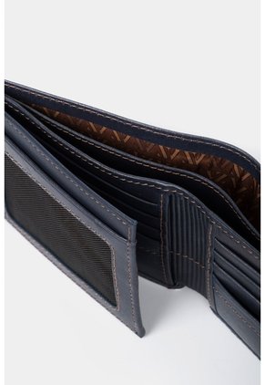 Billetera Humanista De Cuero Para Hombre Costuras Contraste Azul Oscuro Billetera Humanista De Cuero Para Hombre Costuras Contraste Azul Oscuro VÉLEZ