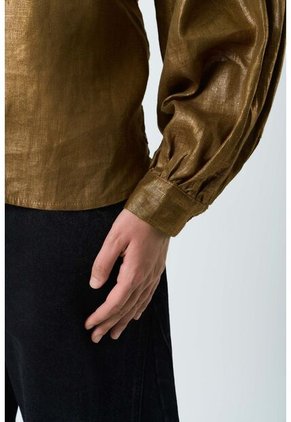 Camisa Gale De Lino Para Mujer Oversized Camisa Gale De Lino Para Mujer Oversized Cafe Claro M VÉLEZ