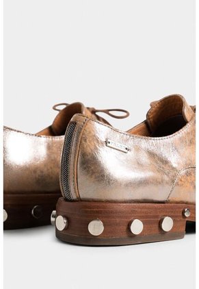 Zapato De Cordón Oxford De Cuero Folia Para Mujer Suela Taches Zapato De Cordón Oxford De Cuero Folia Para Mujer Suela Taches Plata 35 VÉLEZ