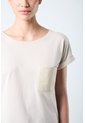 Camiseta Manga Corta Para Mujer Bolsillo Cuero Camiseta Manga Corta Para Mujer Bolsillo Cuero Arena XS VÉLEZ de Vélez