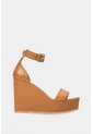 Sandalia Plataforma Cortázar De Cuero Liso Para Mujer Plataforma Alta Miel Sandalia Plataforma Cortázar De Cuero Liso Para Mujer Plataforma Alta Miel 34 VÉLEZ de Vélez