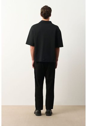 Polo Cropped En Algodón Para Hombre Primavera Polo Cropped En Algodón Para Hombre Primavera Negro XS VÉLEZ