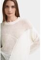 Sweater Escarlata Tejido Para Mujer Textura Asimétrica Sweater Escarlata Tejido Para Mujer Textura Asimétrica Crema S Vélez de Vélez