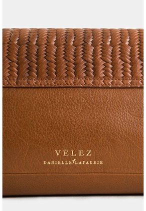 Clutch Apis De Cuero Con Herraje De Abeja Para Mujer Lafaurie