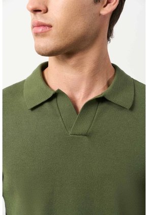 Polo Manga Larga Tejida Para Hombre Canneo Polo Manga Larga Tejida Para Hombre Canneo Verde Oliva XL VÉLEZ