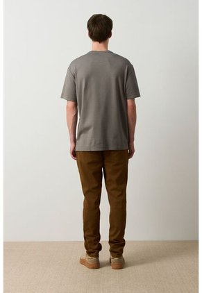 Camiseta Manga Corta Lerici Para Hombre Semi Fitted Camiseta Manga Corta Lerici Para Hombre Semi Fitted Gris Pistola XL VÉLEZ