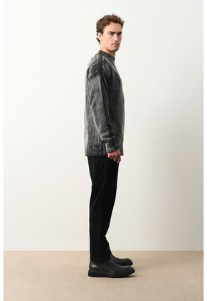 Sweater Oversized Tejido Para Hombre Nil Sweater Oversized Tejido Para Hombre Nil Negro XL VÉLEZ