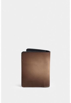 Billetera Shadow De Cuero Para Hombre Acabado Degradé Billetera Shadow De Cuero Para Hombre Acabado Degradé Arena Vélez