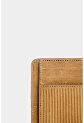 Porta Tarjetas Vértice De Cuero Para Hombre Detalle Rayas Porta Tarjetas Vértice De Cuero Para Hombre Detalle Rayas Miel VÉLEZ