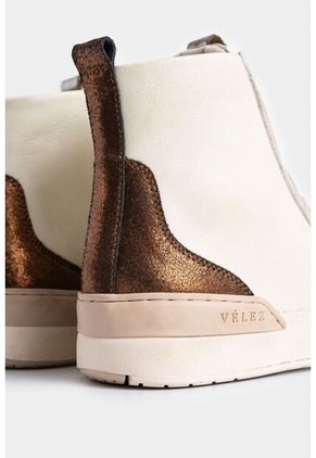 Tenis Bota De Cuero Para Mujer Detalle Folia Tenis Bota De Cuero Para Mujer Detalle Folia Blanco 34 VÉLEZ
