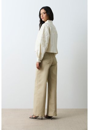Chaqueta Cropped Holgada Para Mujer Tritón Chaqueta Cropped Holgada Para Mujer Tritón Crema S VÉLEZ