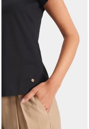 Camiseta Básica Para Mujer Millaré Metálico Decorativo Camiseta Básica Para Mujer Millaré Metálico Decorativo Negro S VÉLEZ