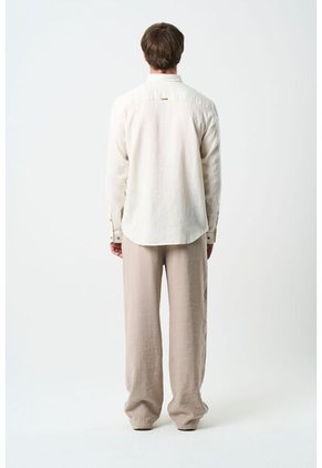 Camisa Manga Larga Semi Fitted Para Hombre Roma Camisa Manga Larga Semi Fitted Para Hombre Roma Arena M VÉLEZ