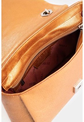 Bowling Lili De Cuero Para Mujer Perlado Bowling Lili De Cuero Para Mujer Perlado Oro Dorado VÉLEZ