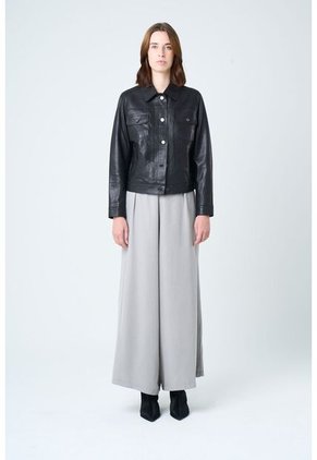 Chaqueta Kalaha De Cuero Para Mujer Silueta Trucker Chaqueta Kalaha De Cuero Para Mujer Silueta Trucker Negro S VÉLEZ