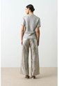 Camiseta Manga Corta Tejida Para Mujer Aura Camiseta Manga Corta Tejida Para Mujer Aura Plata L VÉLEZ de Vélez