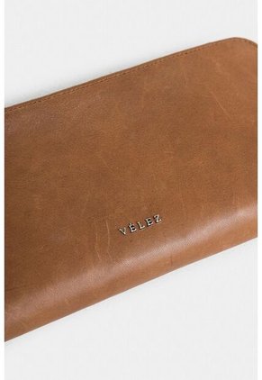 Porta Chequera Angola De Cuero Para Mujer Brillo Natural Porta Chequera Angola De Cuero Para Mujer Brillo Natural Miel Vélez