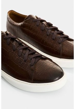 Tenis De Cuero Para Hombre Croco Tenis De Cuero Para Hombre Croco Cafe 39 VÉLEZ