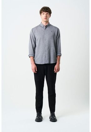 Camisa Oxford Manga Larga Calagua Para Hombre Semifitted Camisa Oxford Manga Larga Calagua Para Hombre Semifitted Negro L VÉLEZ