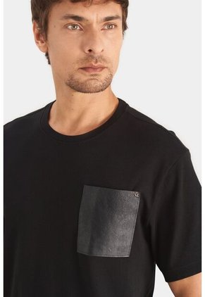 Camiseta En Algodón Para Hombre Bolsillo Cuero Camiseta En Algodón Para Hombre Bolsillo Cuero Negro M VÉLEZ