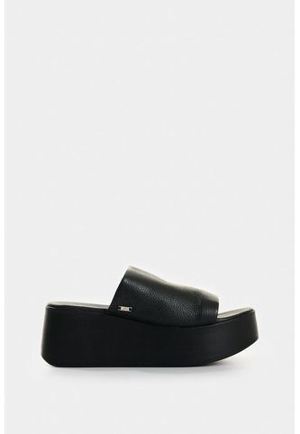 Sandalia Plataforma De Cuero Para Mujer Venus Sandalia Plataforma De Cuero Para Mujer Venus Negro 39 VÉLEZ Vélez