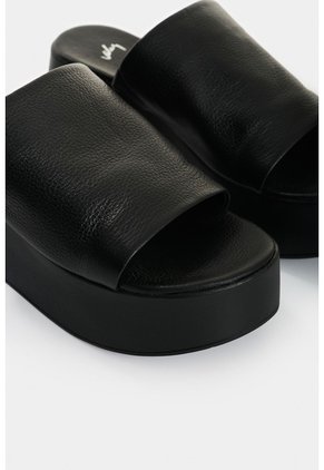 Sandalia Plataforma De Cuero Para Mujer Venus Sandalia Plataforma De Cuero Para Mujer Venus Negro 39 VÉLEZ
